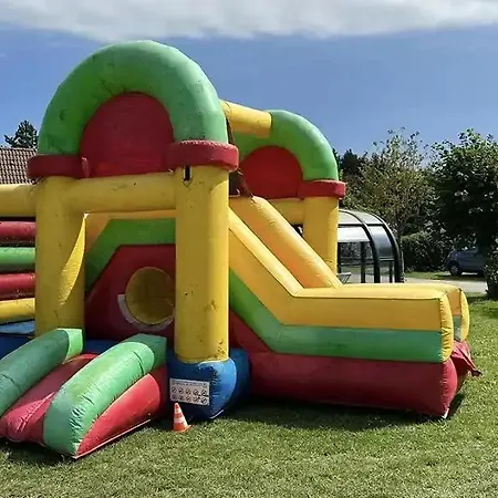 Camping 3 Etoiles - Piscine - Ccbfhia